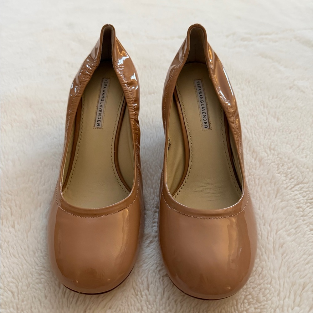 NIB Vera Wang Lavender Monique Lux Patent Wedge - Picture 7 of 13